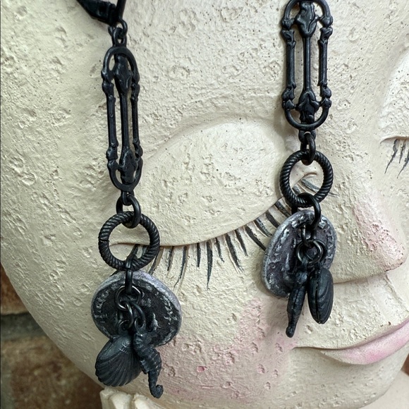 Black Vintage-Inspired ceramic anchors, shell & seahorse charming Earrings